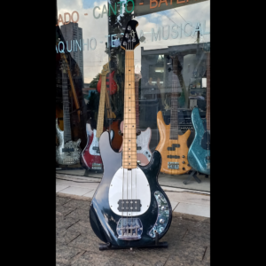 OLP MUSIC MAN - 4 cordas (Preto)