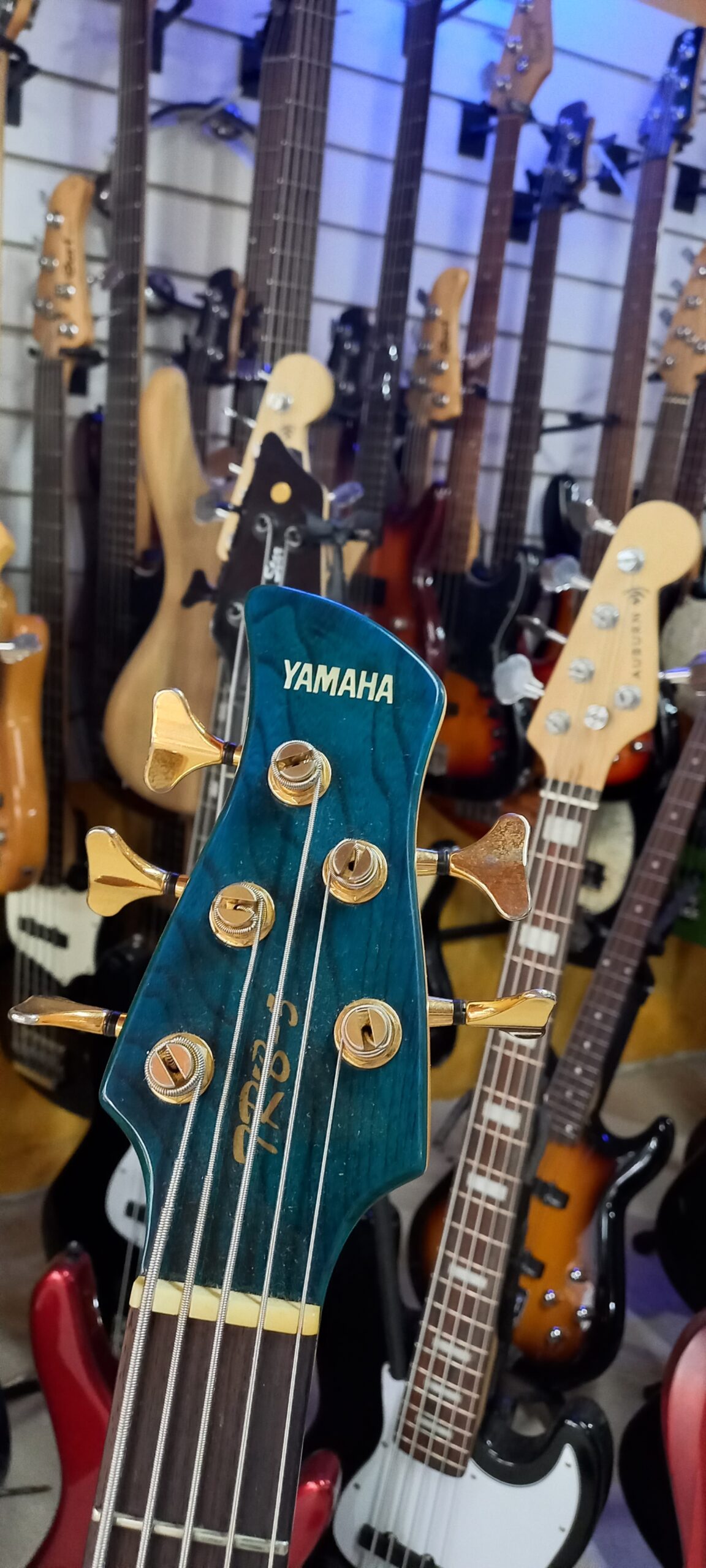 YAMAHA TRB-5 P1 SLAP CUT – 5 cordas (Azul Marmore)